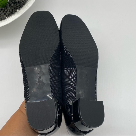 TROTTERS Women's Daisy Pump in black mini dots size 7M NIB. - Picture 4 of 6